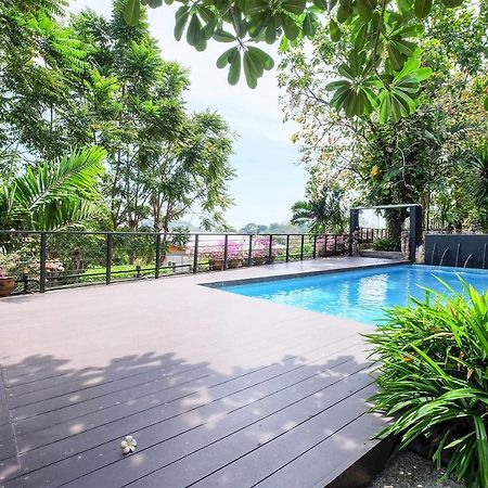 Oyo 626 The Chalet Phuket Resort Panwa Beach Exterior foto