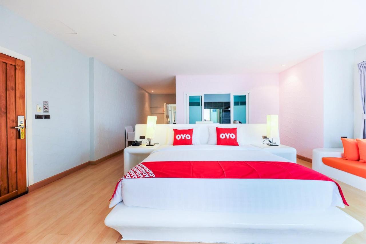 Oyo 626 The Chalet Phuket Resort Panwa Beach Exterior foto